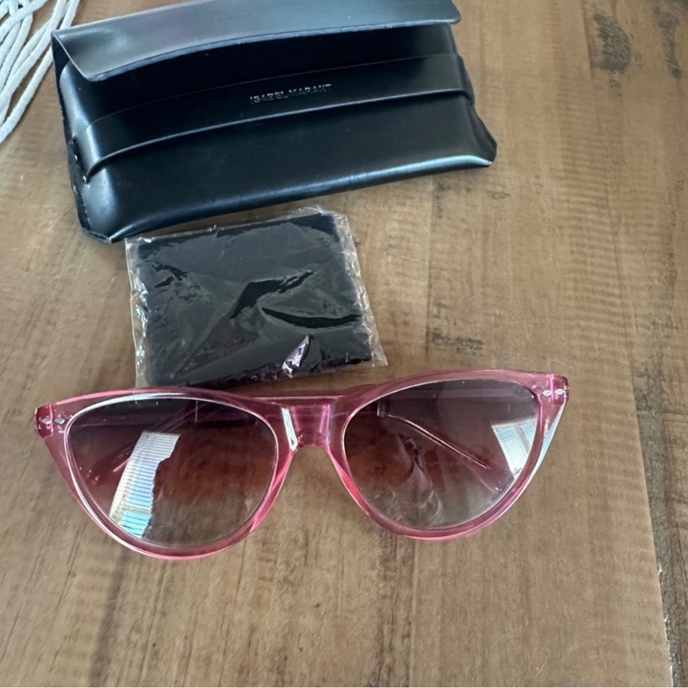 Isabel Marant pink sunglasses cat like new condition